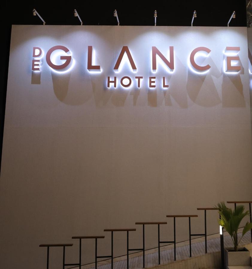 De Glance Hotel สุรัต ภายนอก รูปภาพ