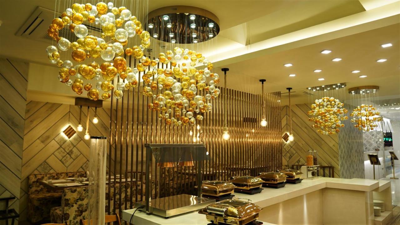 De Glance Hotel สุรัต ภายนอก รูปภาพ