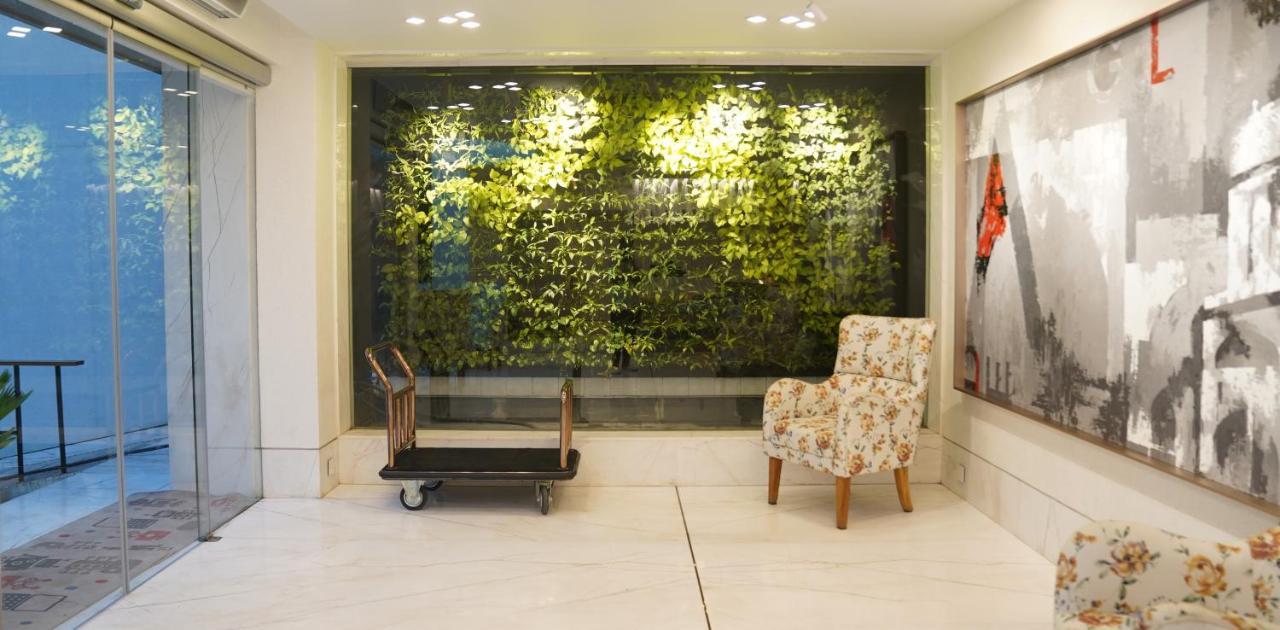 De Glance Hotel สุรัต ภายนอก รูปภาพ