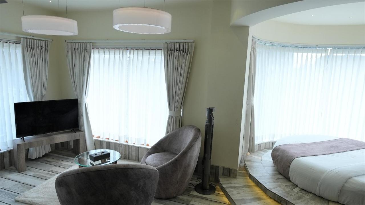 De Glance Hotel สุรัต ภายนอก รูปภาพ
